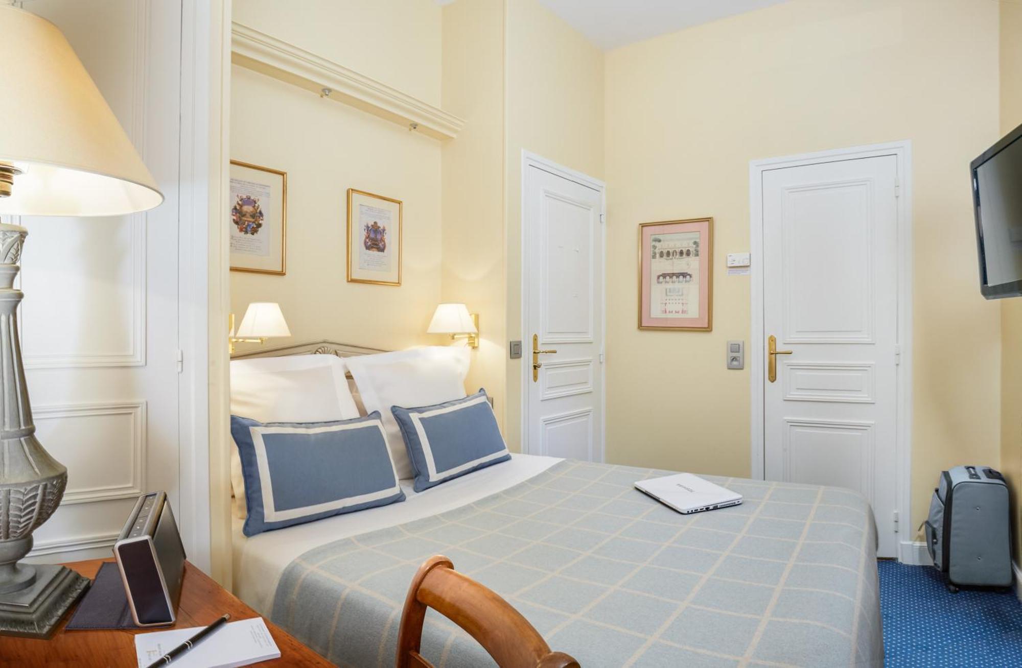 Relais Du Louvre Hotel París